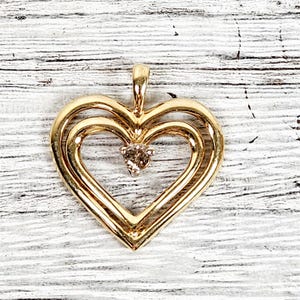 Vintage 10K Yellow Gold .08 Ct Champagne Diamond Heart Pendant Luxury Pretty