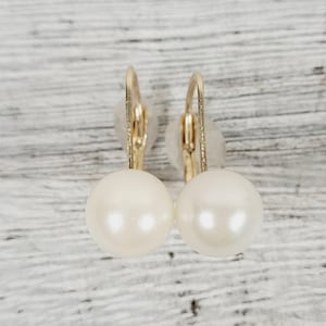 Vintage 14K Yellow Gold Pearl Dangle Drop Earrings Staple Luxury Pretty