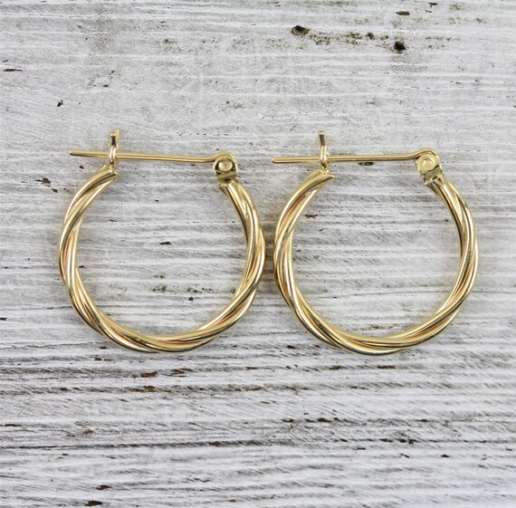 Vintage Twisted Hoops 14K Yellow Gold Hoop Earring