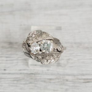 Vintage 14K White Gold 2 Diamond Ring 6.25 Retro Statement Luxury Design Pretty
