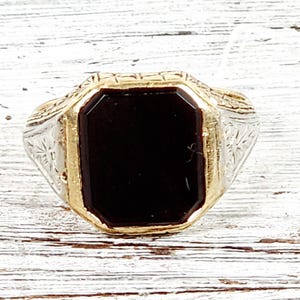 Art Deco Etched 10K Yellow White Gold Black Onyx Ring 7 Floral Antique Luxury