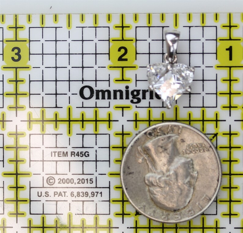 Vintage 925 Sterling Silver CZ Heart Small Pendant Pretty Staple Retro Classic Beautiful