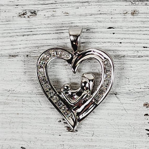 Vintage 10K White Gold .25 Ctw Diamond Heart Moth… - image 1