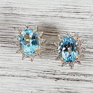 Vintage Diamond Halo Blue Topaz 14K Yellow Gold Stud Earrings Luxury Pretty
