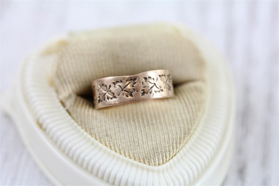 Victorian Cigar Band Embossed Leaves 10K Rose Gol… - image 1