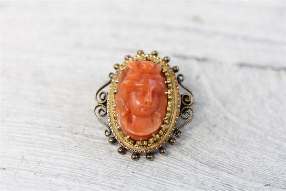 Victorian 14K Yellow Gold Carved Coral Cameo Broo… - image 1