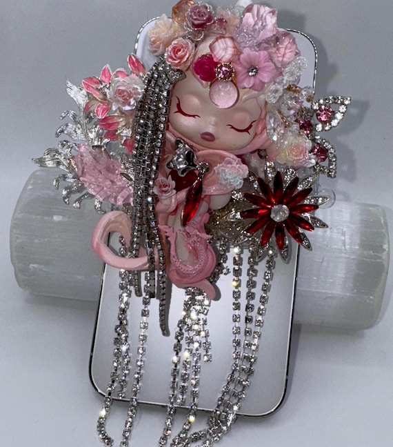 Skull Panda Phone Clip: Sparkly Glam Adjustable Grip