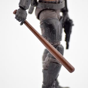 Basebollträ i skala 1/12: Trä- eller metallrekvisita för 15 cm actionfigurer