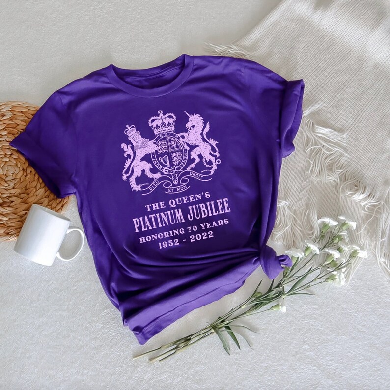 Queen Elizabeth II Platinum Jubilee 2022 CELIBRATION Tshirt, The Queen's 2022 Shirt, Union Jack Shirt, Queens Jubilee Shirt 