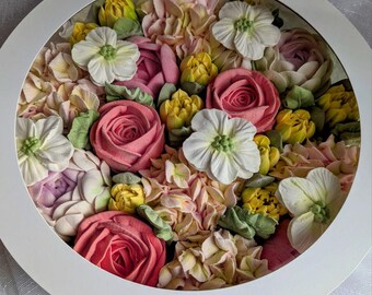 Caja de regalo con flores de malvavisco de 12"