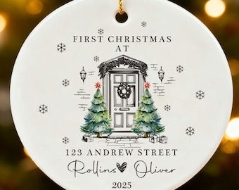 Adornos navideños para la primera Navidad en nuestro nuevo hogar, adorno personalizado para nuestra nueva casa, adorno para el nuevo hogar 2025, recuerdo de nuestro primer hogar