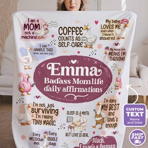 Jeté amusant Momlife | Nom personnalisé | Silly Goose Affirmations Cadeau pour les nouvelles mamans