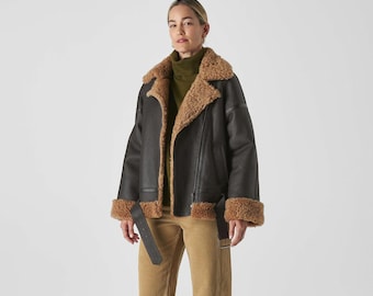 1990s Oversized Shearling Sheepskin Leather Aviator Jacket: Fur Collar Winter Coat