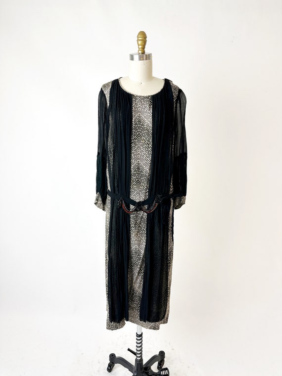 1920s Black and White Silk Day Dress - image 2