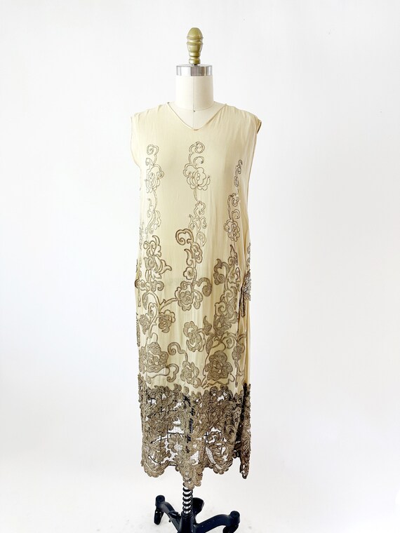 1920s Silver Lace and Rhinestone Flapper Dress - image 4