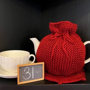 warm teapot cozy, hand knitted tea time accessories, gift for mom