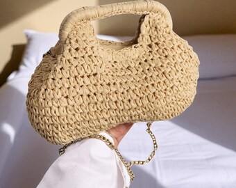 Handmade Straw Purse, Woven Raffia Handbag with Handle, Boho Summer Bag, Beach Clutch, Natural Shoulder Tote, Chic Gift for Her