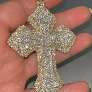 Men's Natural Moissanite Layer Charming Men's Cross Pendant Solid 925 Silver