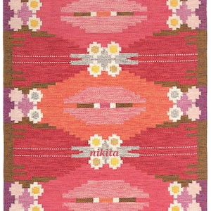 Alfombra Kilim vintage de lana tejida a mano con diseño geométrico floral rosa