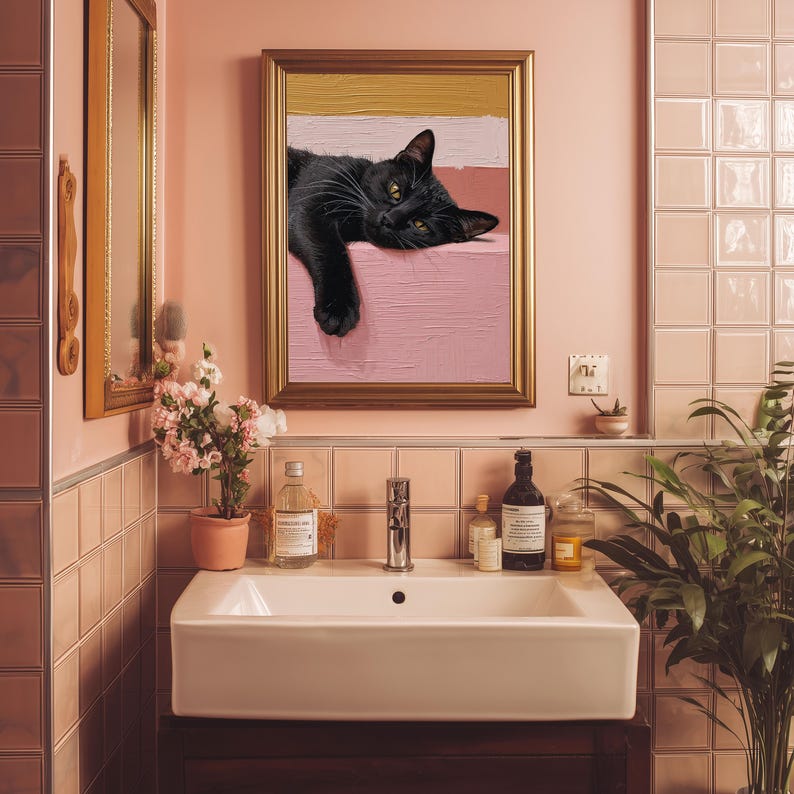 Väggkonst med svart katt: Mysig minimalistisk kattillustration på rosa bakgrund bild 7