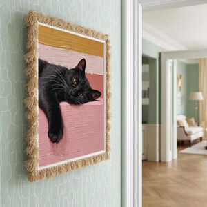 Väggkonst med svart katt: Mysig minimalistisk kattillustration på rosa bakgrund bild 16