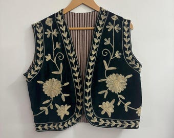 Bestickter Weste Mantel, Samt Weste, Ärmelloser Weste Mantel, Suzani Samt Weste Mantel, Blumenmuster, Boho Weste Jacke, Geschenk für sie