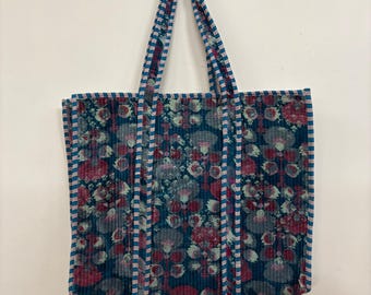 Bolsa de compras de terciopelo de algodón acolchado con flores: bolsa de compras india hecha a mano
