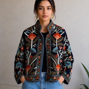 Giacca e cappotto reversibili con ricamo fatto a mano Suzani Valvet