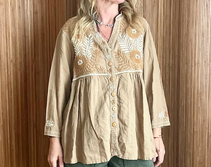 Vintage Mexican Hand‑Embroidered Blouse — Hand‑Loomed Earthy Boho Floral Folk Tunic