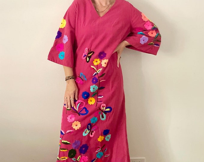 Vintage  Mexican Designer Embroidered Kaftan, Burgundy Floral Mexican Caftan, Vintage Resort Wear, Ethnic Hand Embroidered Angel Sleeve