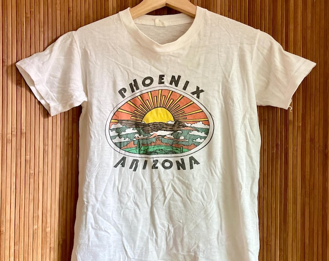 VTG Arizona Sun T-Shirt with Roadrunner - Unisex Graphic Tees, Small Size, Retro Style Tee