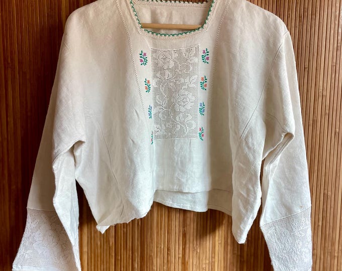 Vintage Eastern European Linen Blouse: Embroidered Romanian Peasant Top