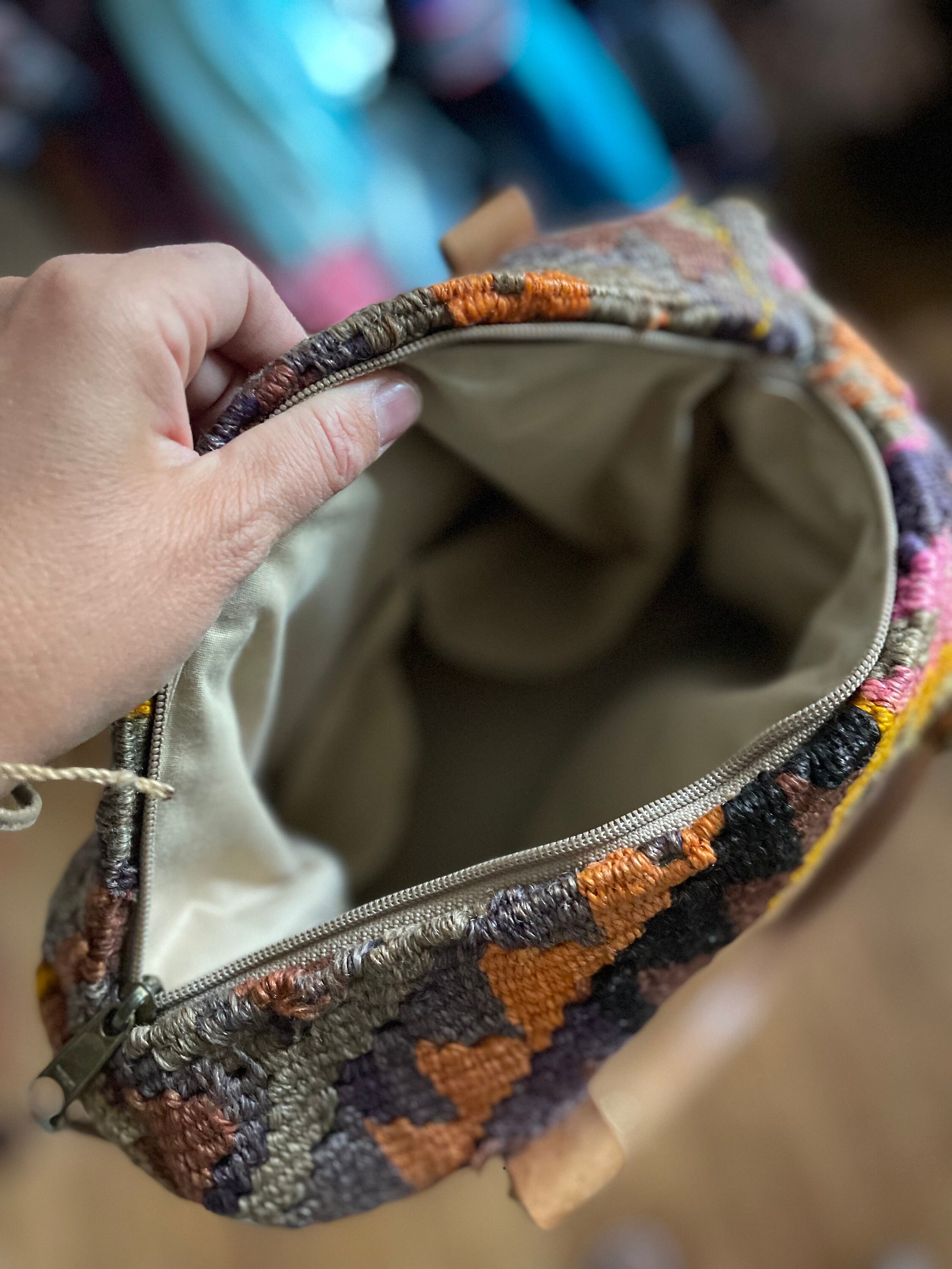 Vintage Turkish Kilim Bag, Ethnic Carpet Purse , Matt Camron Bag , Turkish Tapestry Bag