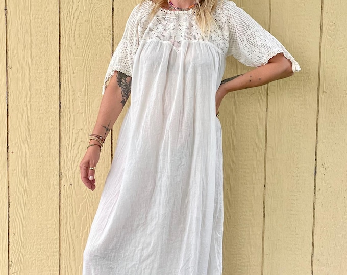 Vintage RARE White Laced Edwardian Kaftan , White Cotton Crochet Kaftan , Laced Cotton Kaftan , Bohemian Wedding Dress, Night Gown
