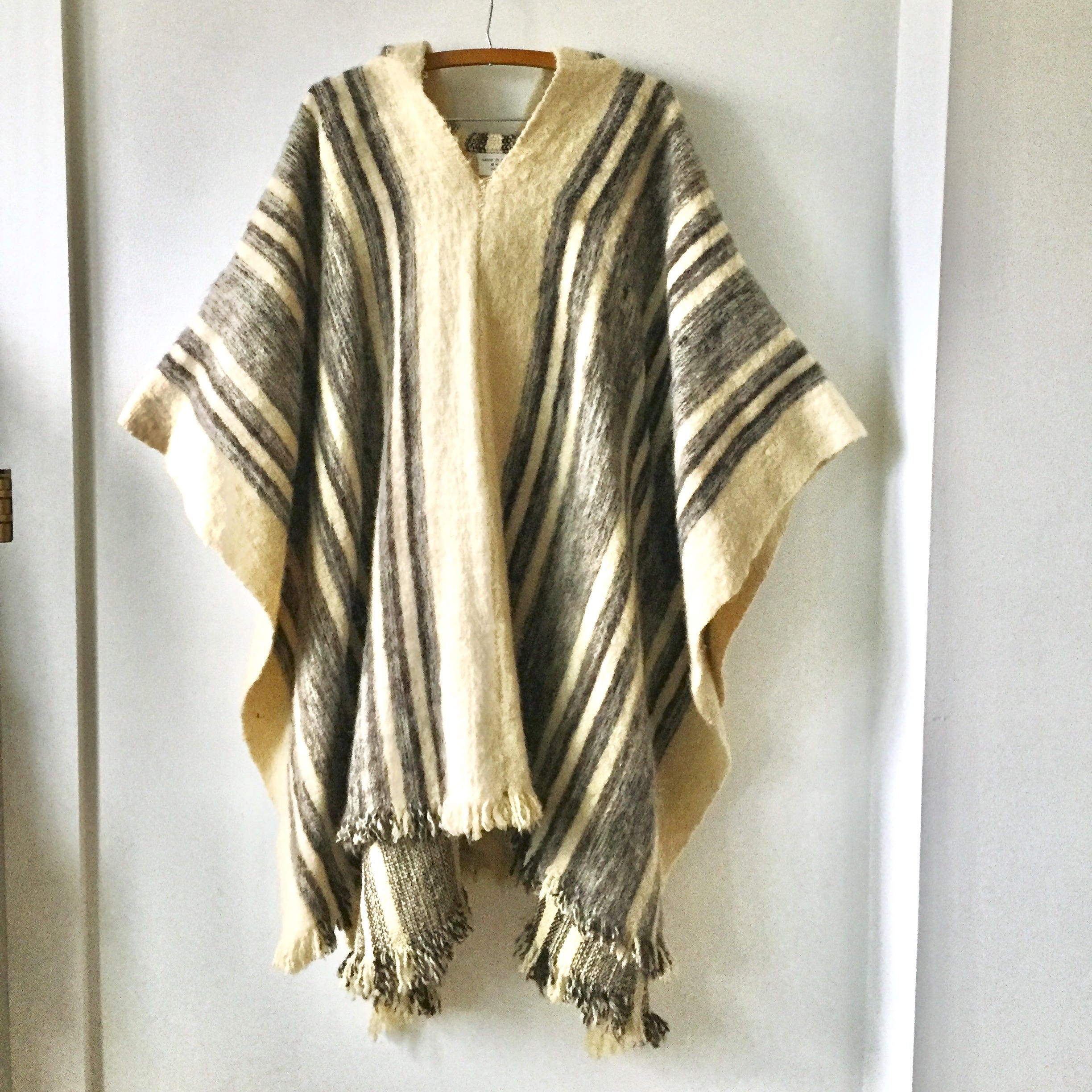 Vintage 70s Alpaca Wool Poncho , Ethnic Poncho