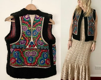 Vintage 40s Romanian Embroidered Ethnic Vest , BOHO Gilet , Vintage Hippie Vets , Wool Hand Embroidered Vest