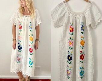 Vintage Mexican Embroidered Wedding Dress , Hand Embroidered Laced Dress , Mexican Maxi Dress , Hand Embroidered Mexican Dress