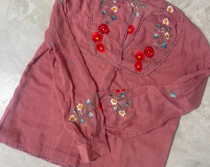 VTG Hand Embroidered Peasant Blouse: 70s Bohemian Shirt