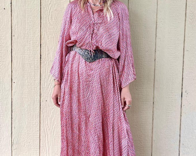 Vintage Rare India Silk Maxi Dress , India Silk Maxi Length Dress , Indian Block Print Silk , Block Print Silk Kaftan, Paisley Print Maxi