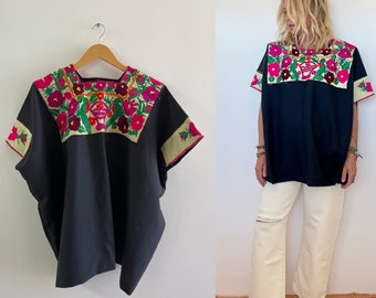Vintage Huipil Top, Huipil blouse  , Embroidered Mexican Top , Embroidered Mexican Blouse , Hand Loomed Top
