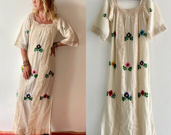 Vintage Hand Embroidered Mexican Kaftan , Mexican Maxi Dress , Embroidered White Dress , Crochet Lace Maxi Dress