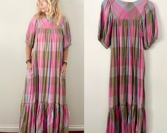 Vintage Bloomingdales Indian Cotton Dress , Pink Cotton Maxi Dress , Vintage Resort Dress , Vintage Kaftan