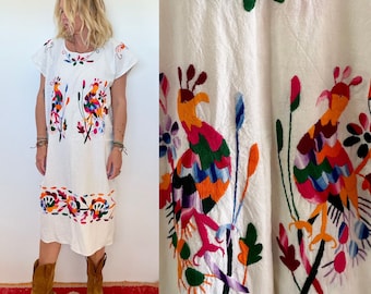 Vintage Hand Embroidered Mexican Tunic Dress , Bird Embroidered Dress, White Mexican Kaftan