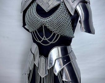 Medieval Knight Women’s Armor Set, Chainmail Armor LARP, Cosplay, Reenactment,
