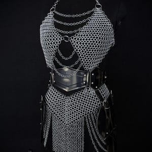 Medieval armor,
Birthdaygift,
LARP armor,
Halloween,
fantasy armor,
Knight armor,
Cosplay armor,
Gift item,
Renaissance Armor,
Steel armor,
Chainmail armor,
Festival outfit,
Female armor,