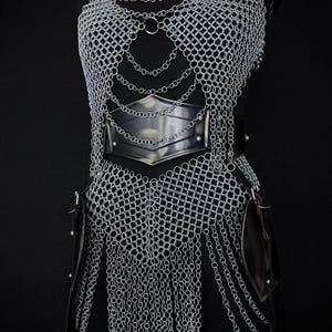 Medieval armor,
Birthdaygift,
LARP armor,
Halloween,
fantasy armor,
Knight armor,
Cosplay armor,
Gift item,
Renaissance Armor,
Steel armor,
Chainmail armor,
Festival outfit,
Female armor,