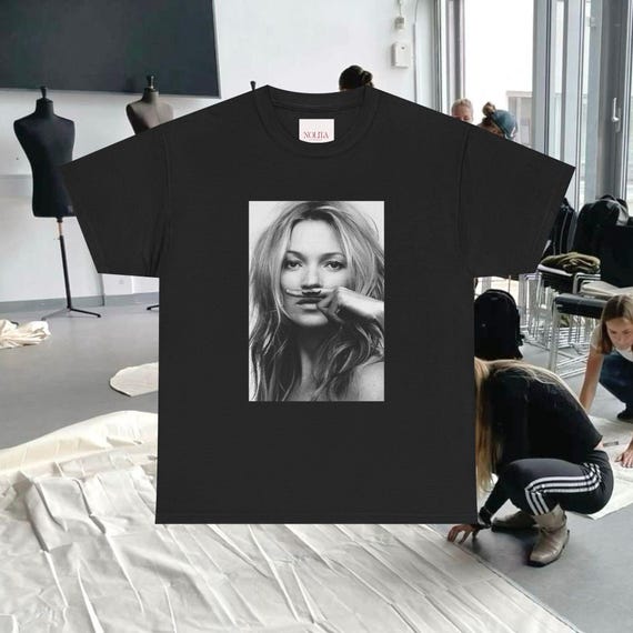 VOGUE ケイトモス CHANEL Tシャツ ブラック サイズＭ Kate Moss T-shirt: 90s Supermodel Tee - Vintage Vogue Style - Etsy
