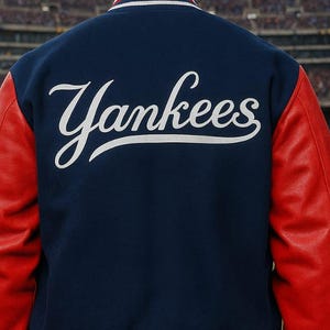 ニューヨーク・ヤンキース バーシティジャケット – ネイビーブルー