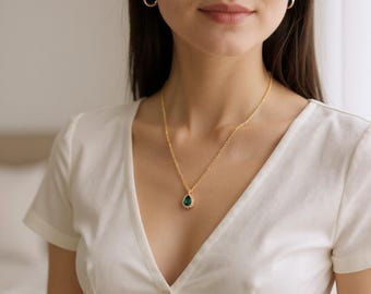 Collier Sautoir En Forme De Goutte Avec Zircon Vert (style émeraude) - Alliage - Style Luxe Abordable - Neuf étiqueté