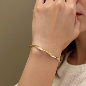 Minimalist Gold Cuff Bracelet: Twisted Stainless Steel Bangle
